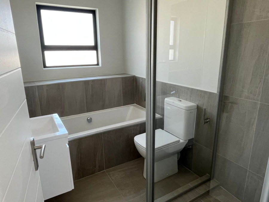 2 Bedroom Property for Sale in Table View Western Cape